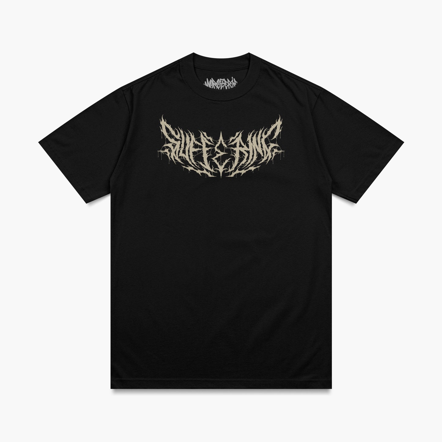 T-shirt de la Morozerie avec un lettrage hardcore couleur crème "suffering"